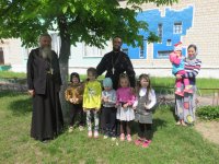 ЛОЕВ. Священнослужители посетили Бывальковскую больницу сестринского ухода и социально-педагогический центр с приютом