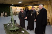 Владыка посетил часовню иконы Божией Матери «Достойно есть» у памятного знака операции «Багратион»