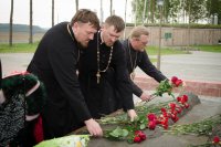 Владыка посетил часовню иконы Божией Матери «Достойно есть» у памятного знака операции «Багратион»