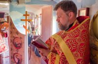 Божественная литургия в день празднования иконы Божией Матери "Нечаянная радость"