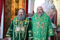 Феодосие отче, монашествующих светило и пастырю!