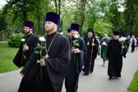 Божественная литургия в день памяти равноапп. Мефодия и Кирилла, учителей Словенских Божественная литургия в день памяти равноапп. Мефодия и Кирилла, учителей Словенских