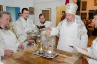 Преосвященный Стефан освятил храм Рождества Пресвятой Богородицы г.п. Уваровичи