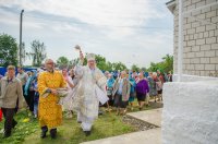 Преосвященный Стефан освятил храм Рождества Пресвятой Богородицы г.п. Уваровичи