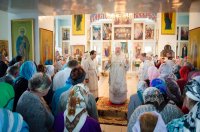 Преосвященный Стефан освятил храм Рождества Пресвятой Богородицы г.п. Уваровичи