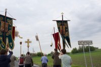 Крестный ход к могиле св. прав. Иоанна Кормянского в д. Огородня
