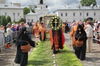 В день памяти преподобной Евфросинии Полоцкой, Преосвященнейший Стефан сослужил митрополиту Минскому и Заславскому Павлу