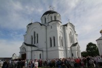 В день памяти преподобной Евфросинии Полоцкой, Преосвященнейший Стефан сослужил митрополиту Минскому и Заславскому Павлу