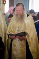 Вечернее богослужение с пением акафиста Пресвятой Богородице