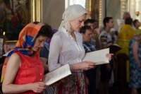 Вечернее богослужение с пением акафиста Пресвятой Богородице