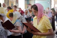 Вечернее богослужение с пением акафиста Пресвятой Богородице