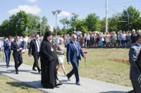 Преосвященнейший Стефан принял участие в церемонии возложения цветов к памятнику на Аллее Героев в г.Гомеле