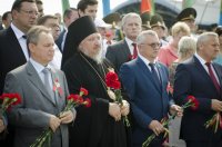 Преосвященнейший Стефан принял участие в церемонии возложения цветов к памятнику на Аллее Героев в г.Гомеле