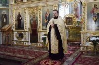 Вечернее богослужение с пением акафиста Пресвятой Богородице