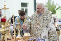 Божественная литургия в праздник Тихвинской иконы Божией Матери