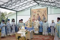 Божественная литургия в праздник Тихвинской иконы Божией Матери