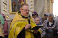 Вечернее богослужение с пением акафиста Пресвятой Богородице