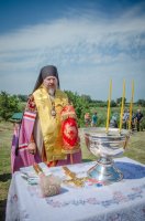 Преосвященный Стефан совершил чин освящения часовни в честь Феодоровской иконы Божией Матери в д. Луначарск