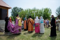 Преосвященный Стефан совершил чин освящения часовни в честь Феодоровской иконы Божией Матери в д. Луначарск