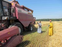 ДОБРУШ. С Божьего благословения в районе началась обычная, но такая ответственная работа