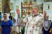 Божественная литургия в праздник иконы Божией Матери "Троеручица"