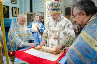 Божественная литургия в праздник иконы Божией Матери "Троеручица"