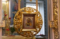 Вечернее богослужение с чтением акафиста нараспев