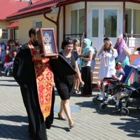 Частица мощей св.вмч. Пантелеимона была доставлена в учреждение «Гомельский дом-интернат для детей-инвалидов с особенностями психофизического развития» Частица мощей св.вмч. Пантелеимона была доставлена в учреждение «Гомельский дом-интернат для детей-инвалидов с особенностями психофизического развития»