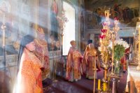 Божественная литургия в предпразднство происхождения честных древ Животворящего Креста Господня Божественная литургия в предпразднство происхождения честных древ Животворящего Креста Господня