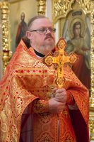 Божественная литургия в предпразднство происхождения честных древ Животворящего Креста Господня Божественная литургия в предпразднство происхождения честных древ Животворящего Креста Господня