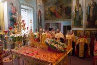 Всенощное бдение в канун происхождения честных древ Животворящего Креста Господня