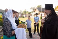 Божественная литургия в праздник происхождения честных древ Животворящего Креста Господня