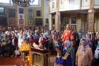 Божественная литургия в праздник происхождения честных древ Животворящего Креста Господня