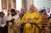 Вечернее богослужение с чтением акафиста нараспев