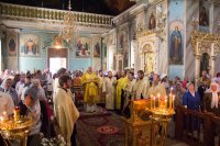 Вечернее богослужение с чтением акафиста нараспев