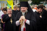 Божественная литургия в праздник происхождения честных древ Животворящего Креста Господня