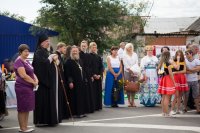 Божественная литургия в праздник происхождения честных древ Животворящего Креста Господня