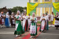 Божественная литургия в праздник происхождения честных древ Животворящего Креста Господня