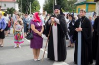 Божественная литургия в праздник происхождения честных древ Животворящего Креста Господня