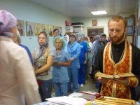 ГОМЕЛЬ. Ковчег с частицей мощей святого великомученика и целителя Пантелеимона была доставлена в  Республиканский центр радиационной медицины