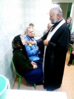 Священнослужители посетили больницу сестринского ухода д. Рогинь