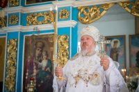 Преосвященный Стефан возглавил Божественную Литургию в Покровском храме г.Речицы