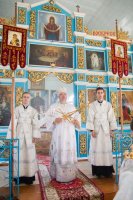 Преосвященный Стефан возглавил Божественную Литургию в Покровском храме г.Речицы
