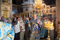 Преосвященный Стефан совершил вечерню и утреню с чином погребения плащаницы Божией Матери