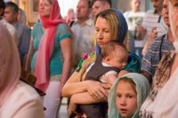 Преосвященный Стефан совершил вечерню и утреню с чином погребения плащаницы Божией Матери