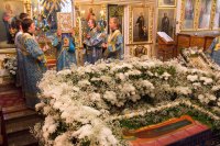 Преосвященный Стефан совершил вечерню и утреню с чином погребения плащаницы Божией Матери