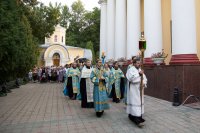 Преосвященный Стефан совершил вечерню и утреню с чином погребения плащаницы Божией Матери