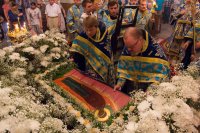 Преосвященный Стефан совершил вечерню и утреню с чином погребения плащаницы Божией Матери