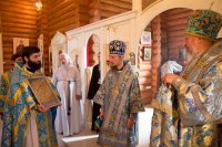 Преосвященный Стефан и Преосвященный Вениамин совершили Божественную литургию