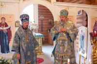 Преосвященный Стефан и Преосвященный Вениамин совершили Божественную литургию